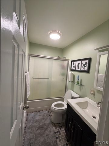 4 Amherst Avenue, Auburn, NY 13021