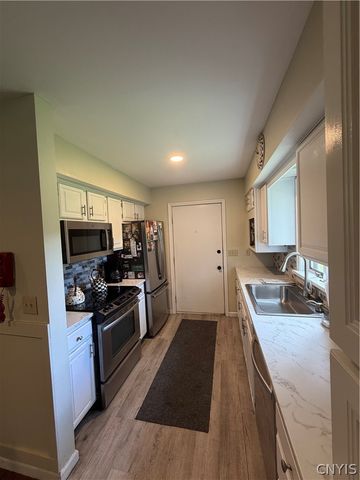 4 Amherst Avenue, Auburn, NY 13021