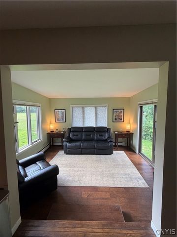 4 Amherst Avenue, Auburn, NY 13021