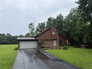 4 Amherst Avenue, Auburn, NY 13021