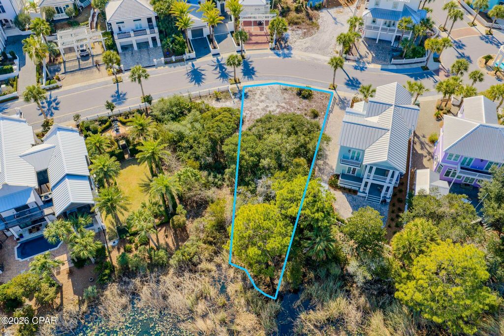 Image 7 of property listing at 375-377 Beachside Drive, Panama City Beach, FL 32413