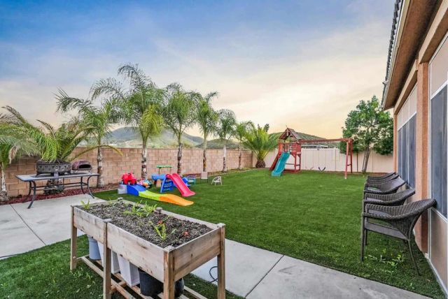 33009 Marin Fields Rd, Winchester, CA 92596