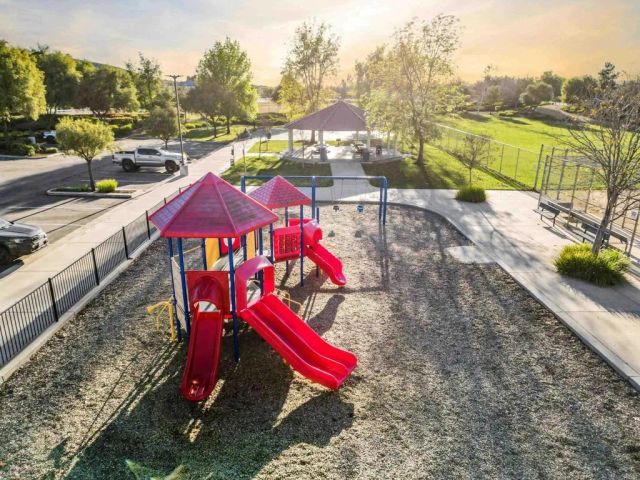 33009 Marin Fields Rd, Winchester, CA 92596