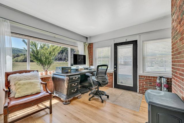 4758 Bandy RD, Roanoke, VA 24014