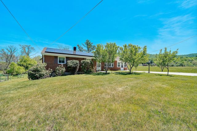 4758 Bandy RD, Roanoke, VA 24014