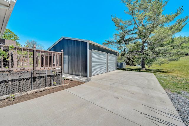 4758 Bandy RD, Roanoke, VA 24014