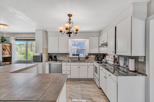 4758 Bandy RD, Roanoke, VA 24014