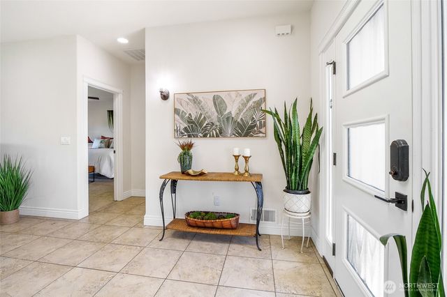 800 S Camas Place, Moses Lake, WA 98837