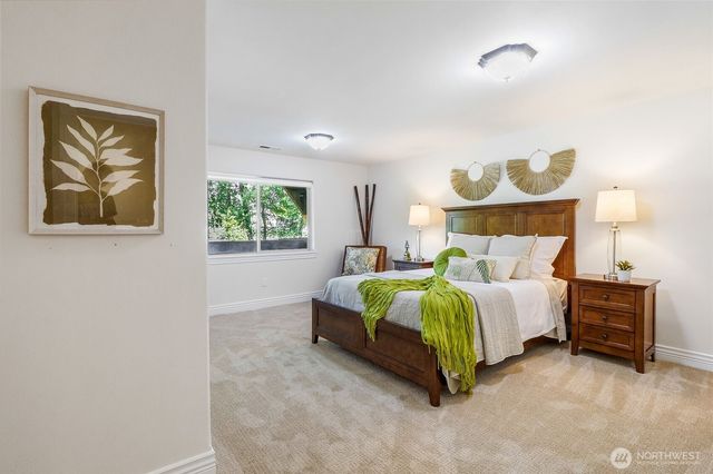 800 S Camas Place, Moses Lake, WA 98837