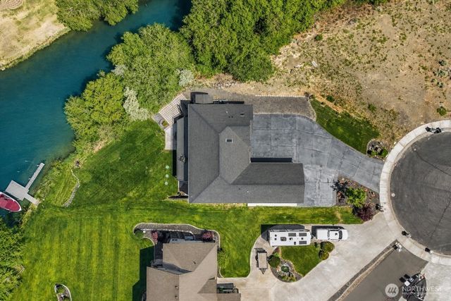 800 S Camas Place, Moses Lake, WA 98837