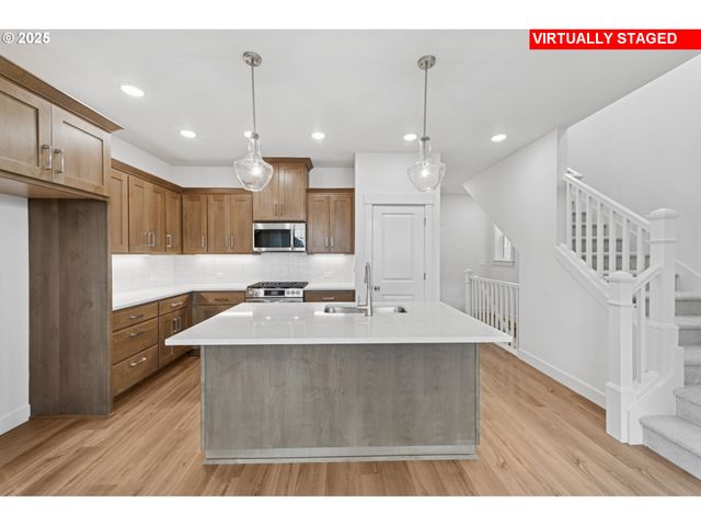 3448 Se Cape Ln, Hillsboro, OR 97124