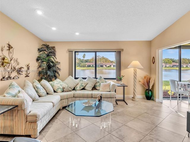 8111 Songbird Terrace B, Boca Raton, FL 33496