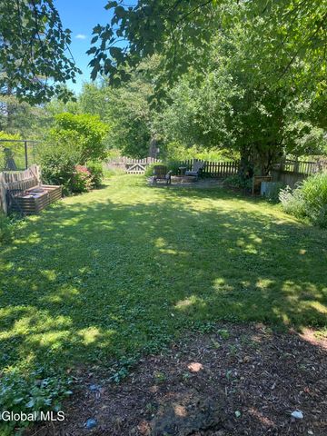61 Plaza Avenue, East Greenbush, NY 12144