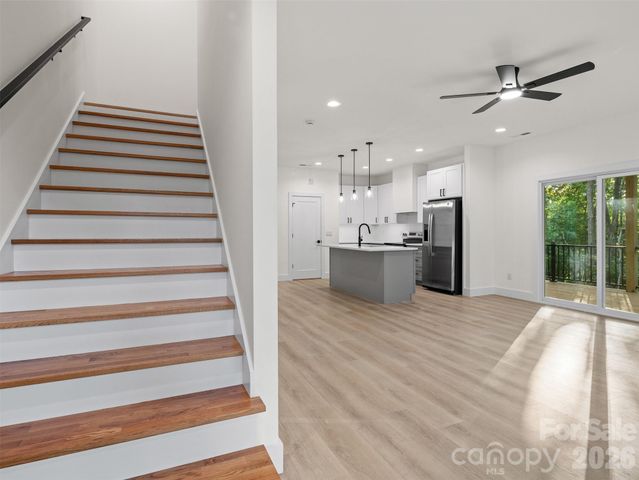 160 Blossom Ridge, Leicester, NC 28748