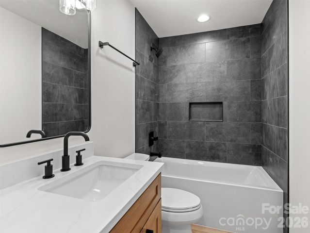 160 Blossom Ridge, Leicester, NC 28748
