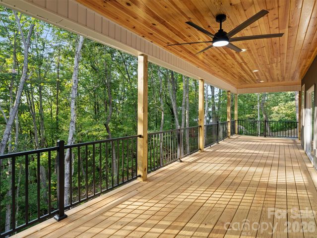 160 Blossom Ridge, Leicester, NC 28748