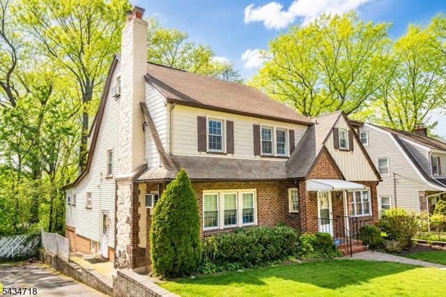 27 Glen Rd, West Orange Twp., NJ 07052
