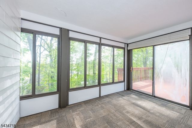 27 Glen Rd, West Orange Twp., NJ 07052