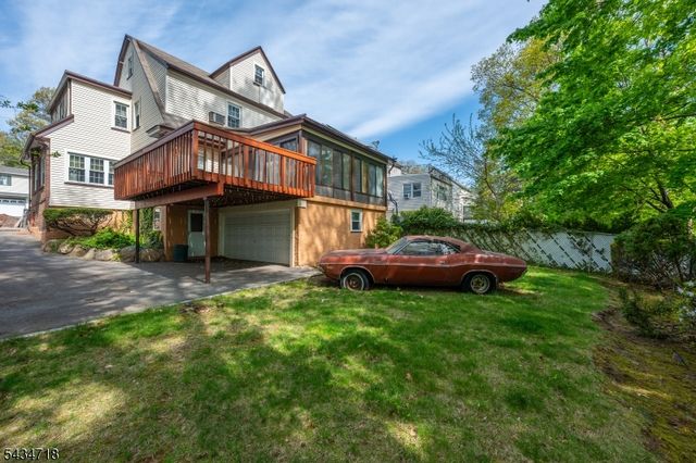 27 Glen Rd, West Orange Twp., NJ 07052