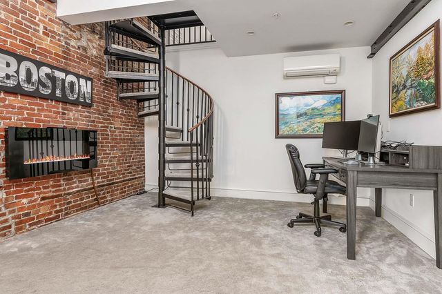 80 State St Apt 302, Portsmouth, NH 03801