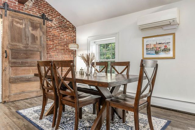 80 State St Apt 302, Portsmouth, NH 03801