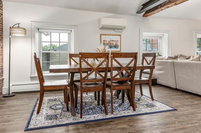 80 State St Apt 302, Portsmouth, NH 03801