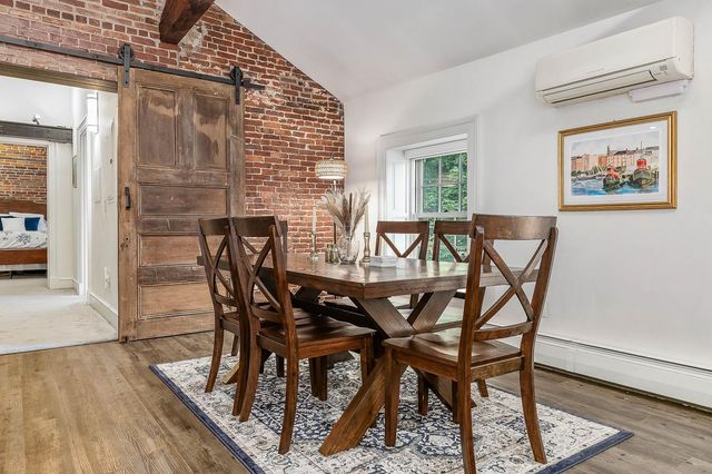 80 State St Apt 302, Portsmouth, NH 03801