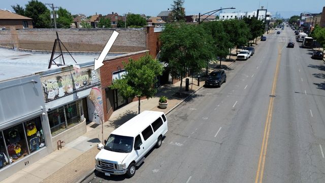 4242 S Archer Avenue, Chicago, IL 60632