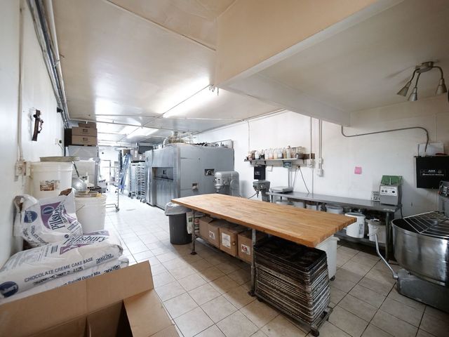 4242 S Archer Avenue, Chicago, IL 60632