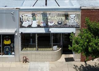 4242 S Archer Avenue, Chicago, IL 60632