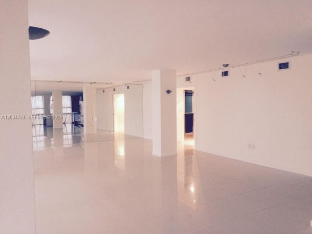 600 NE 36th Street 622, Miami, FL 33137