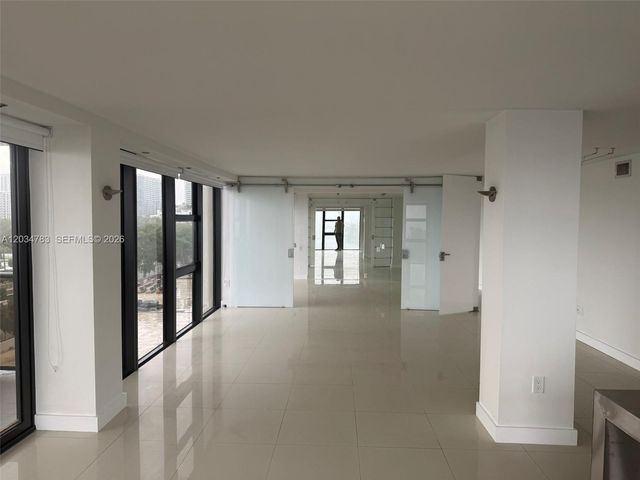 600 NE 36th Street 622, Miami, FL 33137