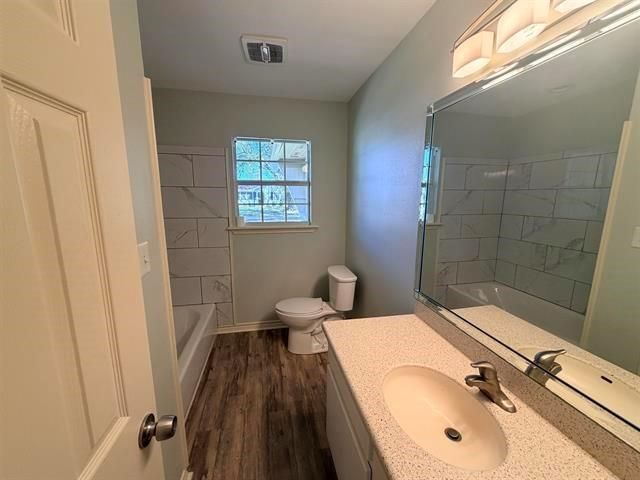 2649 Azalea Avenue, Groves, TX 77619