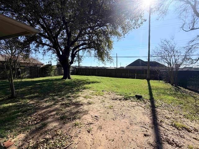 2649 Azalea Avenue, Groves, TX 77619