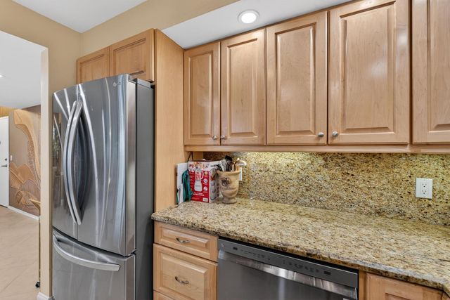336 Golfview Road 704, North Palm Beach, FL 33408