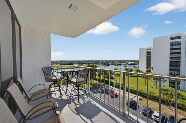 336 Golfview Road 704, North Palm Beach, FL 33408