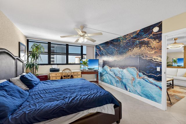 336 Golfview Road 704, North Palm Beach, FL 33408