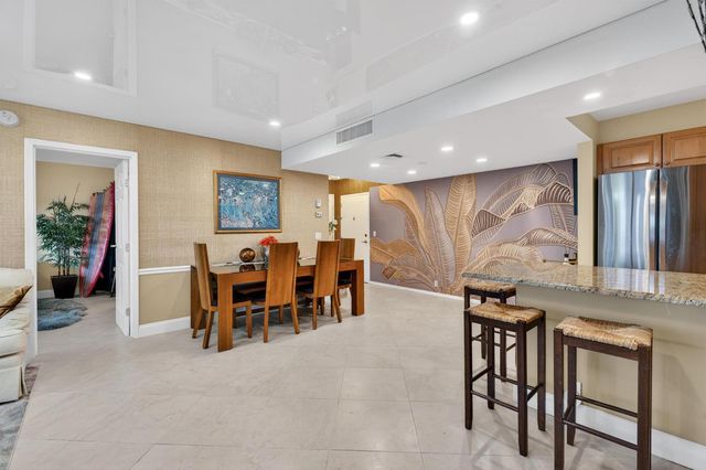 336 Golfview Road 704, North Palm Beach, FL 33408