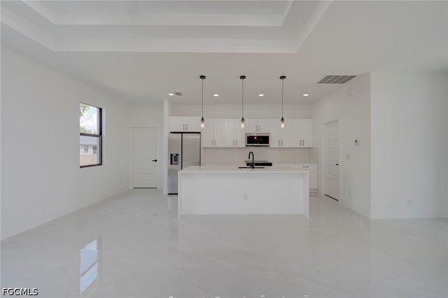 3010 2nd ST SW, Lehigh Acres, FL 33976