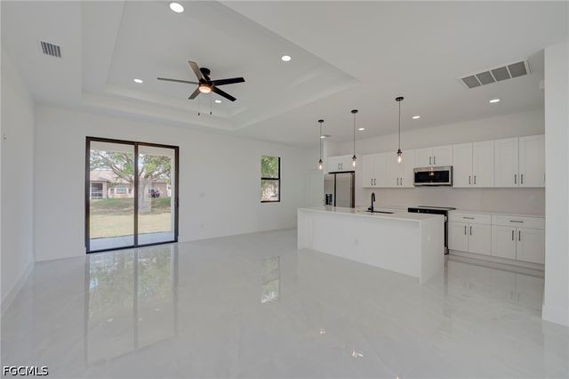 3010 2nd ST SW, Lehigh Acres, FL 33976