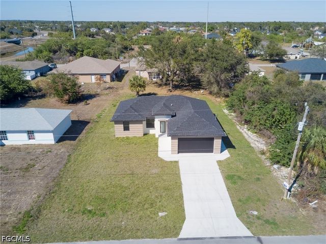 3010 2nd ST SW, Lehigh Acres, FL 33976