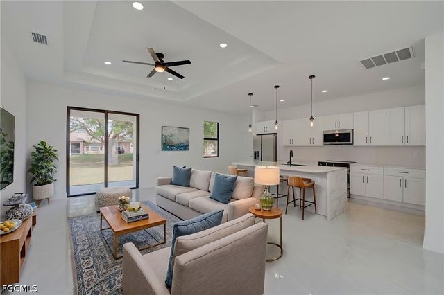 3010 2nd ST SW, Lehigh Acres, FL 33976