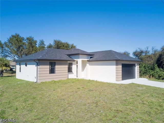 3010 2nd ST SW, Lehigh Acres, FL 33976