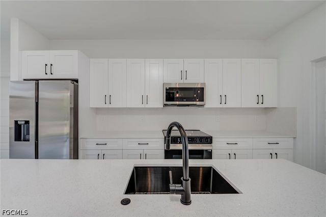 3010 2nd ST SW, Lehigh Acres, FL 33976