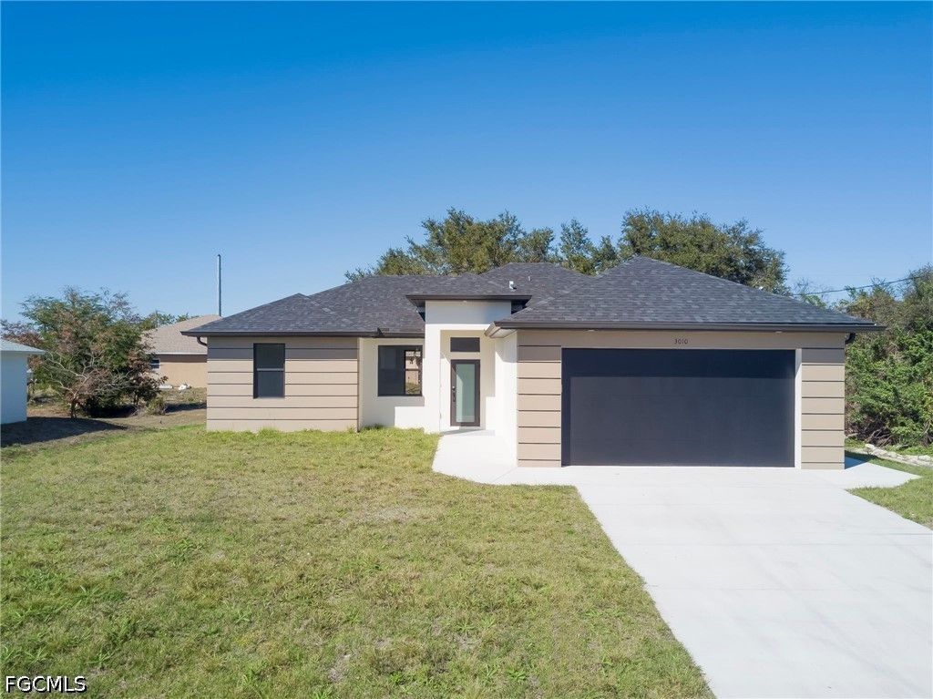3010 2nd ST SW, Lehigh Acres, FL 33976