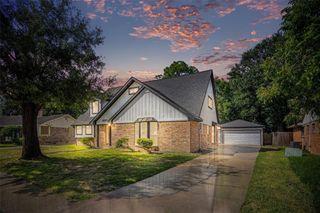 11930 Kirkway Drive, Houston, TX 77089