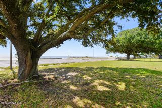 1552 Beach Boulevard, Biloxi, MS 39530