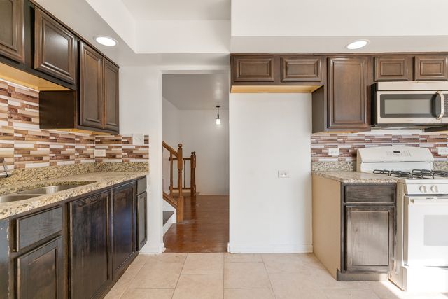2859 190th Place, Lansing, IL 60438