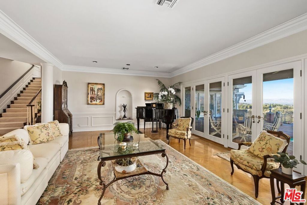 3324 Alana Drive, Sherman Oaks, CA 91403 — photo 5