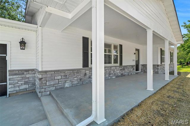 7040 Highway Yy, Washington, MO 63090